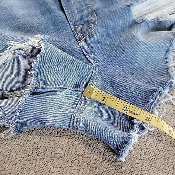 Tgla Distressed Destroyed High Rise Button Fly Jean Denim Shorts - Size 27 - Picture 9 of 14